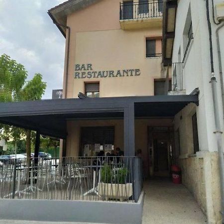 Hostal Restaurante Ibaisek Zudaire المظهر الخارجي الصورة